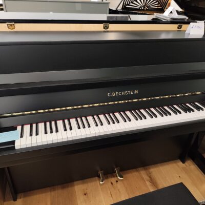 56) Piano Bechstein, renoviert, neu lackiert