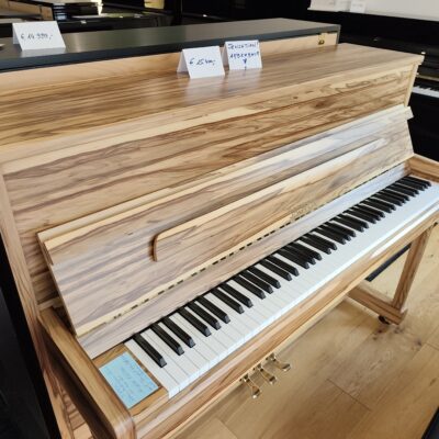 Piano SAUTER 114, mit Rollen und Moderator, sehr seltenes Amberbaum-Furnier
